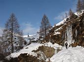 Salita invernale da Nona di Vilminore al Passo della Manina e al Monte Sasna il 17 dicembre 2009 - FOTOGALLERY